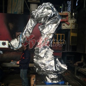 耐高溫機(jī)器人防護(hù)服